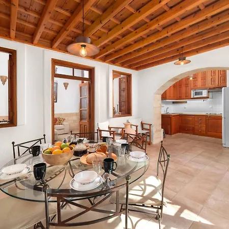 Villa Valasia With Acropolis View