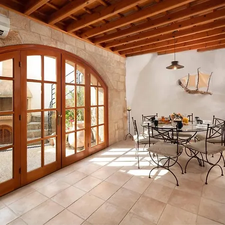 فيلة Valasia With Acropolis View لينثوس